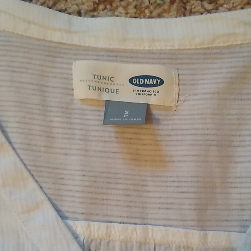 Tunic - Picture 2 of 3